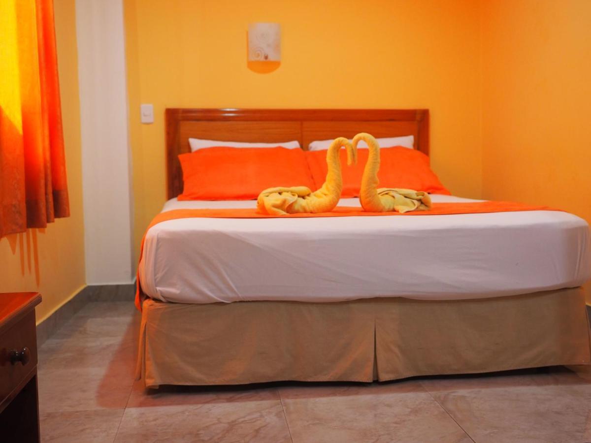 Hostal Espana Puerto Ayora  Εξωτερικό φωτογραφία