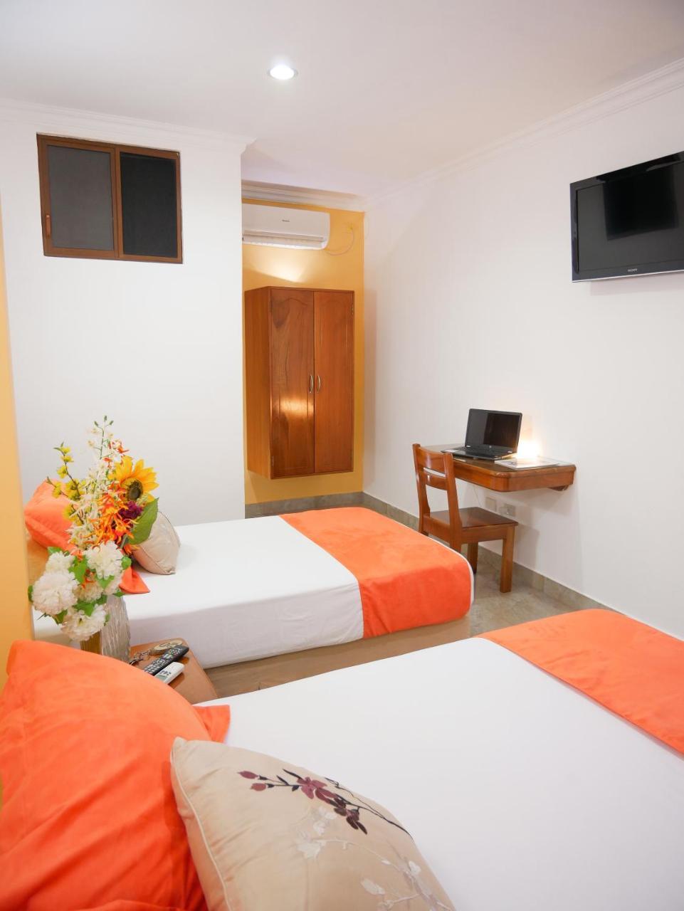 Hostal Espana Puerto Ayora  Εξωτερικό φωτογραφία