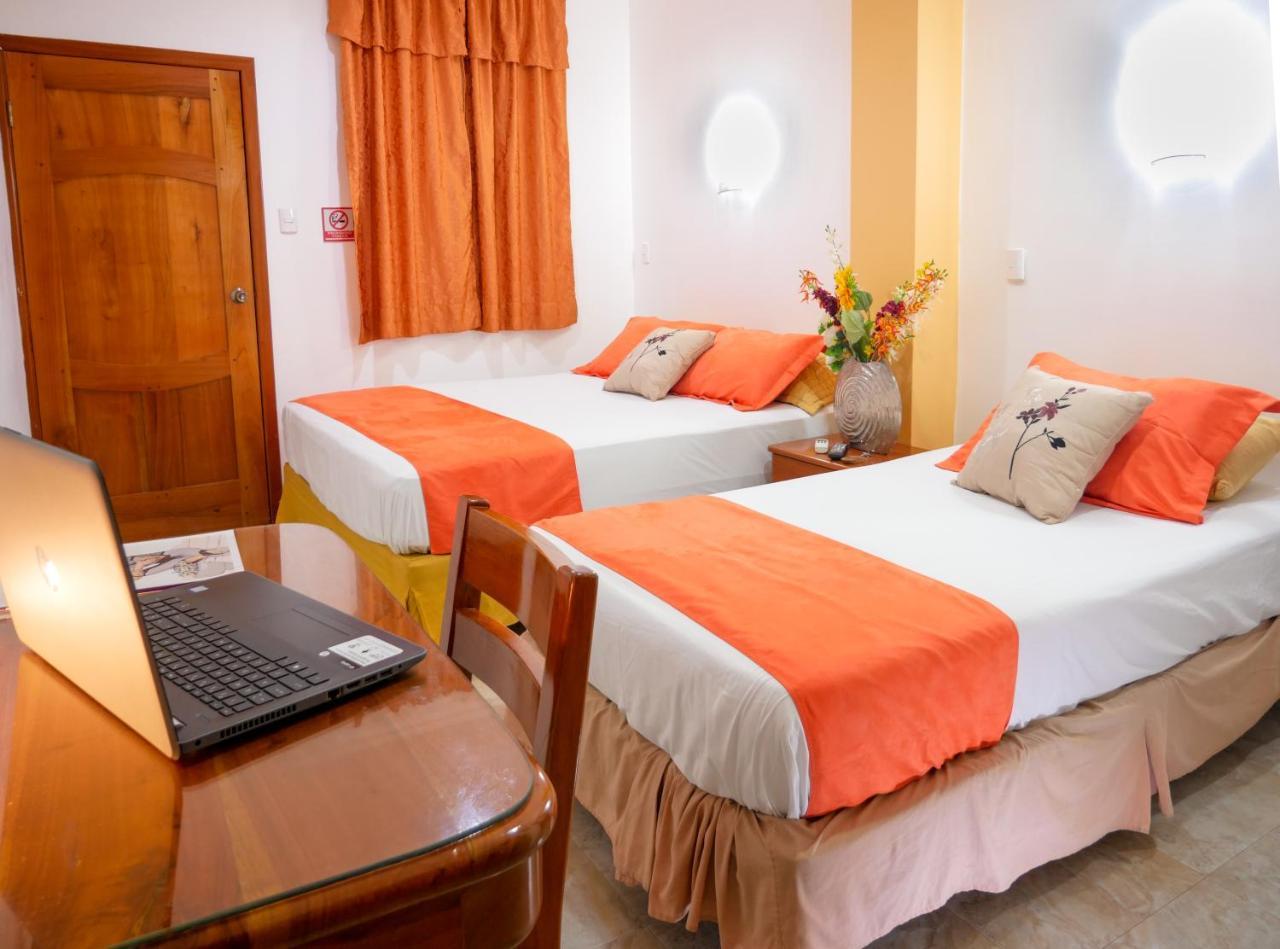 Hostal Espana Puerto Ayora  Εξωτερικό φωτογραφία
