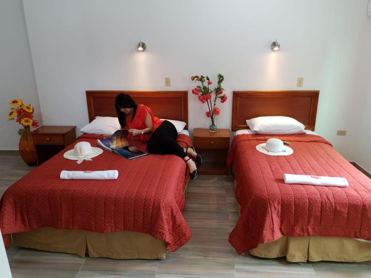 Hostal Espana Puerto Ayora  Εξωτερικό φωτογραφία