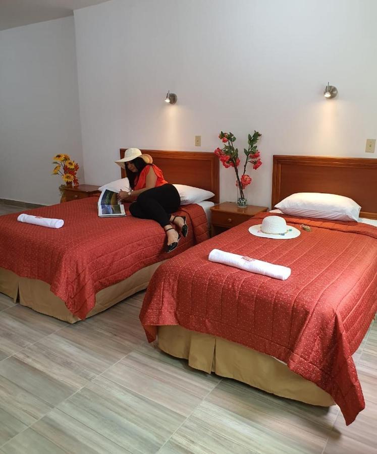 Hostal Espana Puerto Ayora  Εξωτερικό φωτογραφία
